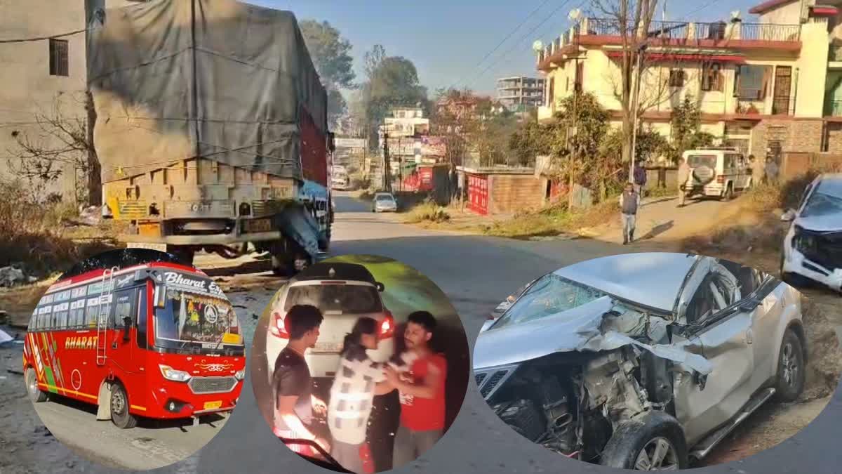 Hamirpur Accident Drunken Youths Beat Up Bus Driver and Conductor