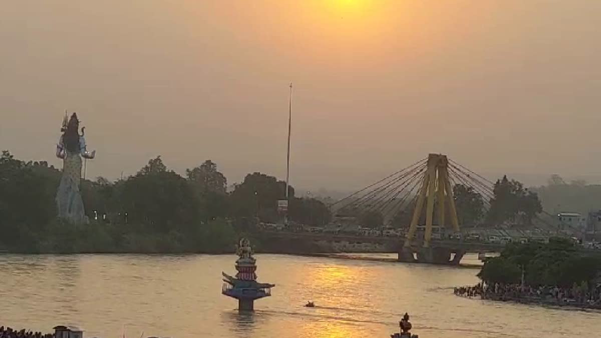 Controversy Over Entry Restrictions For Non-Hindus At Haridwar Ganga Ghats During Ardhakumbh Etv Bharat