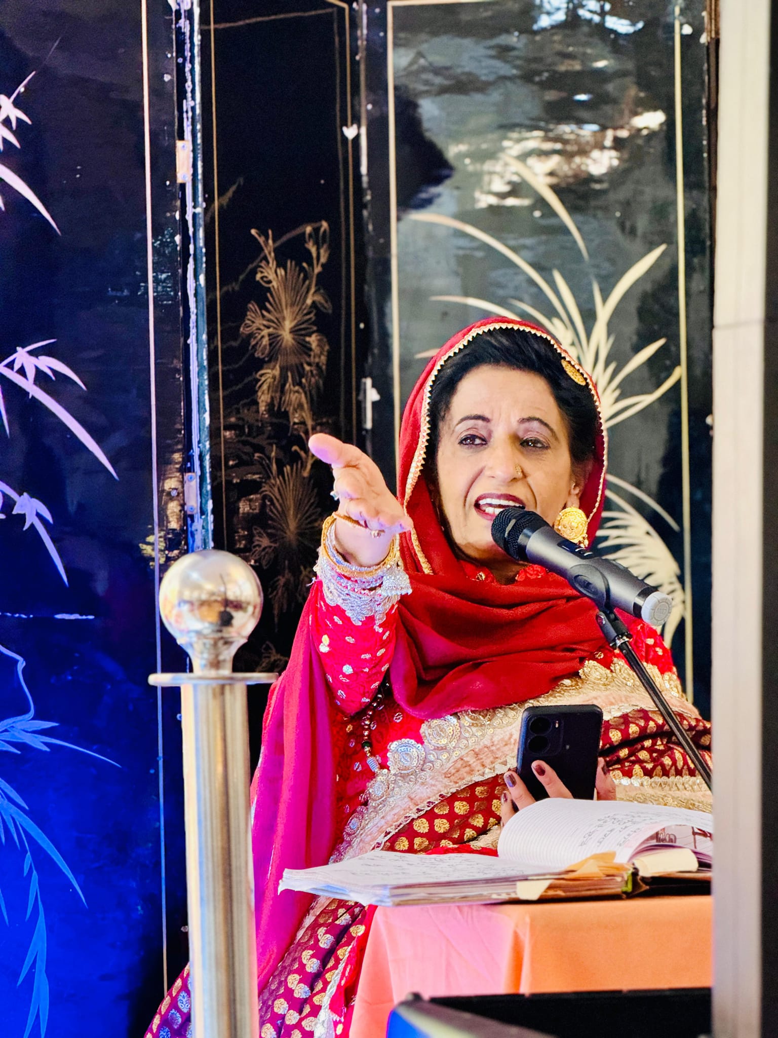 ਪੰਜਾਬ ਦੀ ਲੋਕ ਗਾਇਕਾ ਸੁੱਖੀ ਬਰਾੜ