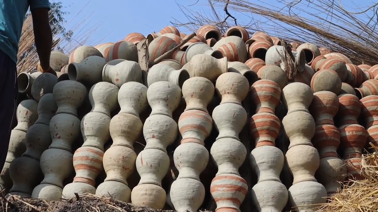 Pottery Artists busy for Magh Bihu