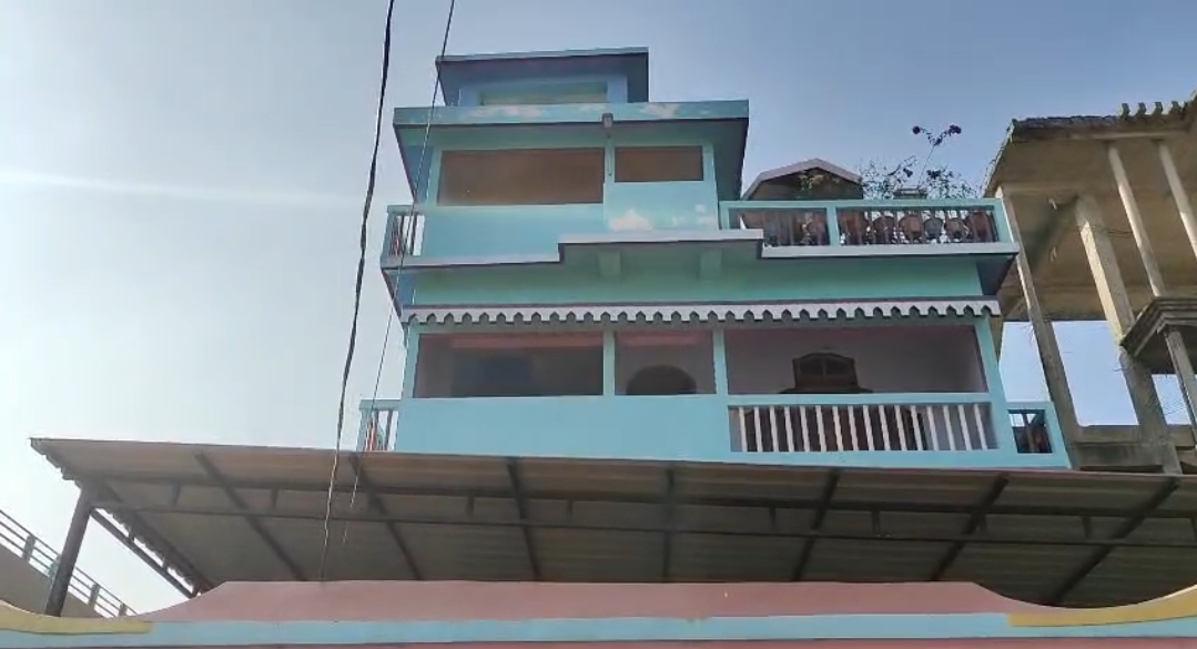 GST department team conducted a raid at the residence of a contractor in Kokrajhar