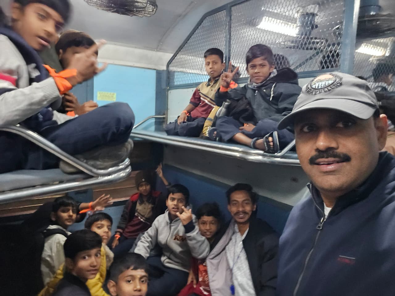 Innovative experiment: School children tour Gadag district