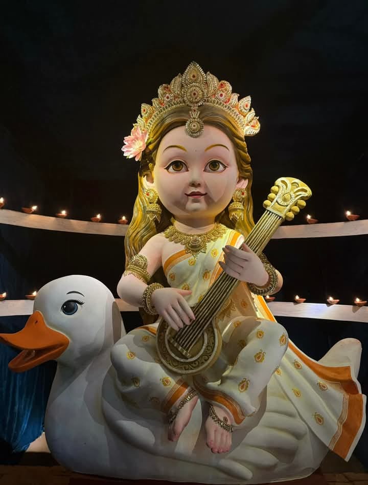 Sweet Saraswati idol