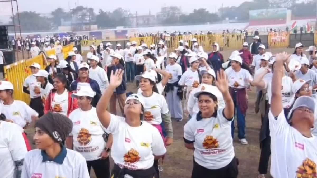 इंदौर बीजेपी विधायक के बेटे ने नशे के खिलाफ किया यूथ वॉक