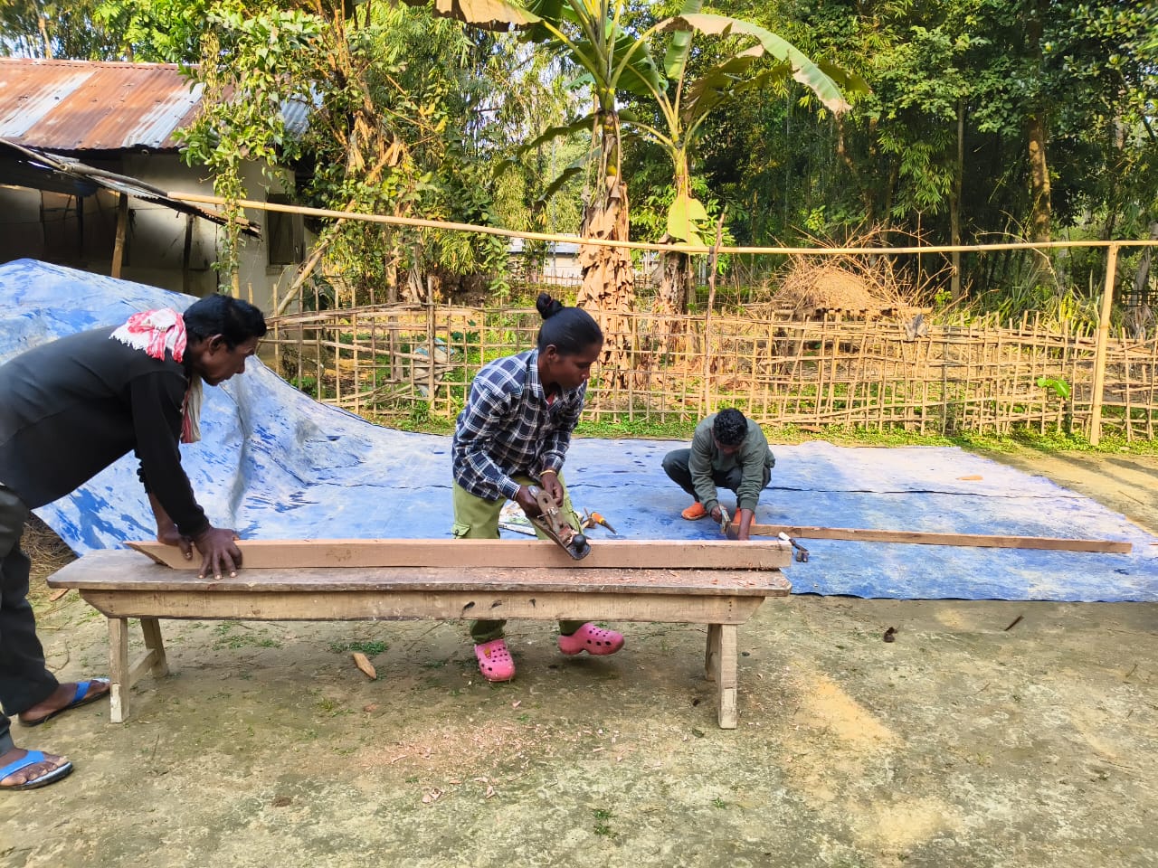 Life struggle of two friends