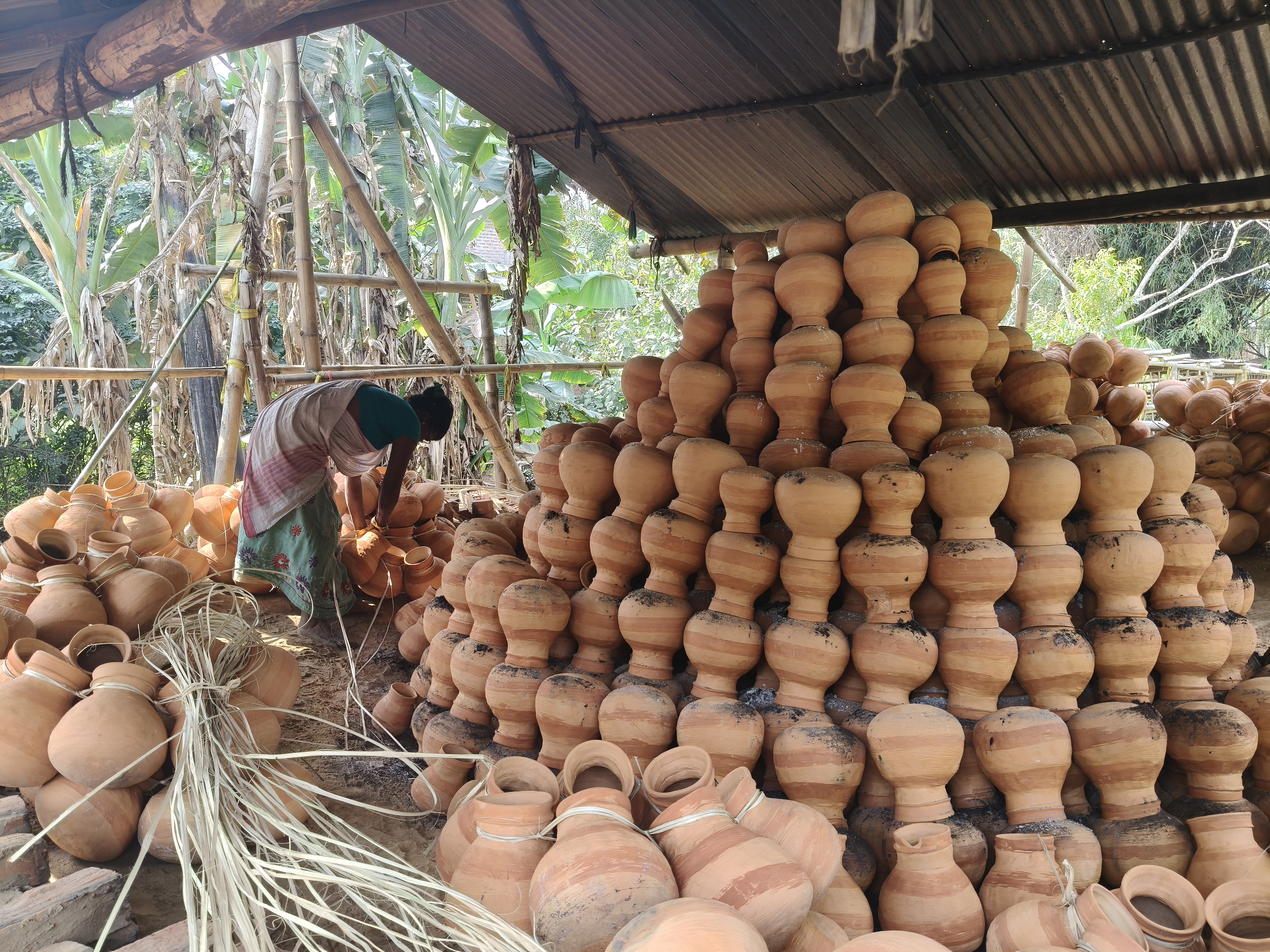 People of a village in Jorhat have become self-sufficient by making boats and earthen pots
