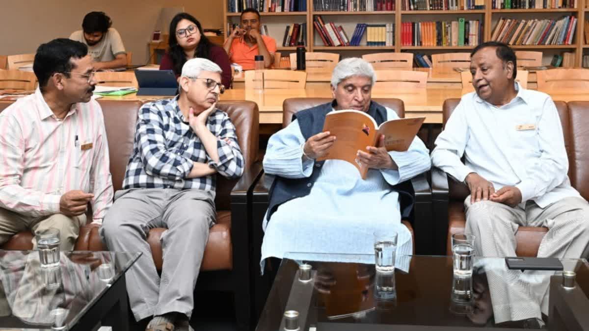 فلموں سے دوری کیوں؟ جاوید اختر نے پٹنہ میں چونکا دینے والی وجہ بتا دی- کہتے ہیں، اب پہلے جیسا نہیں رہا