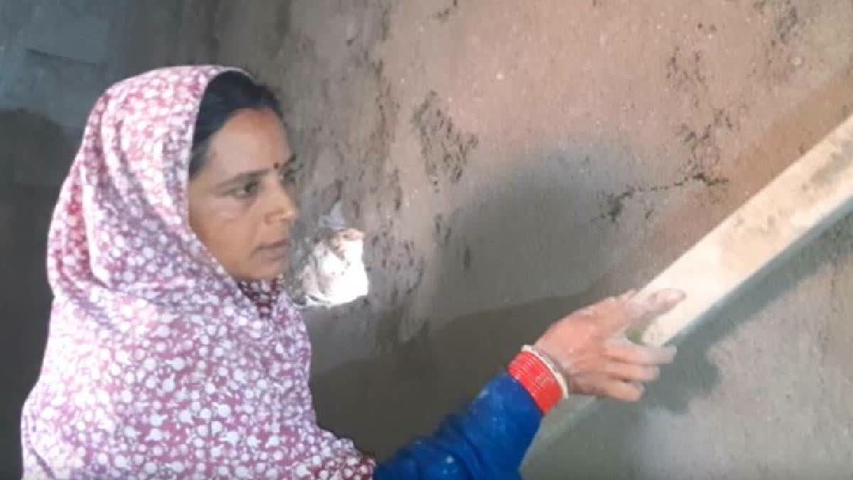 Brick-By-Brick: Meet Anita Gandharva, Chhattisgarh's Mason At Work