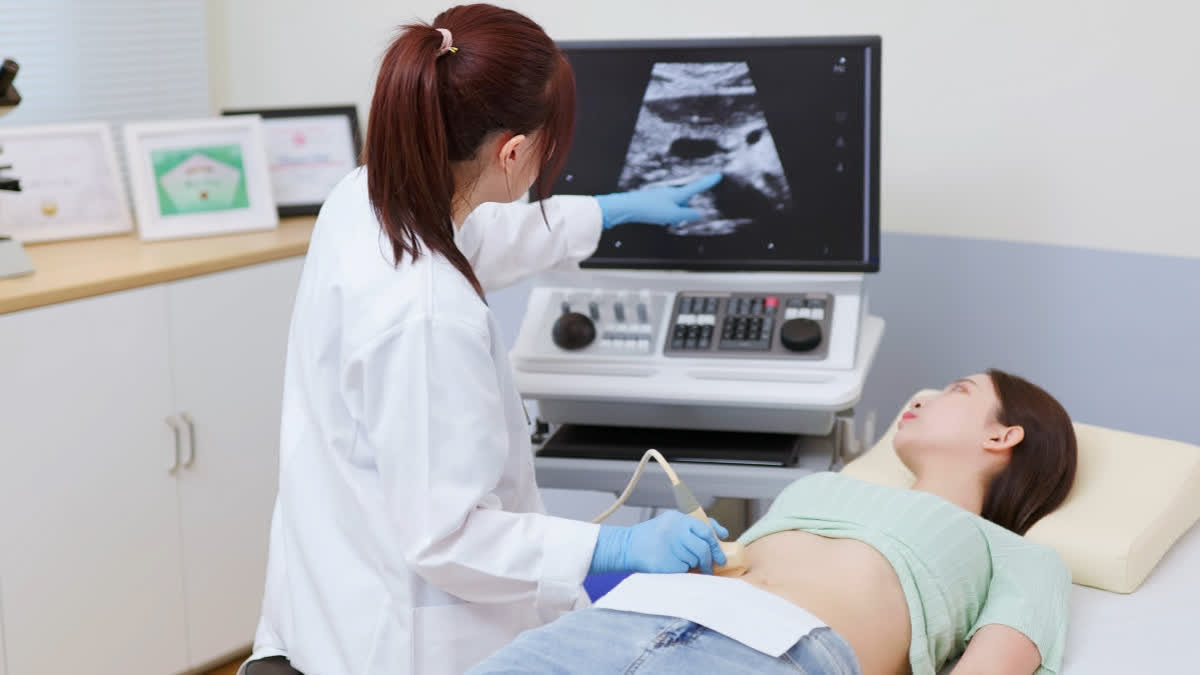 Early detection and awareness are the best weapons we have against ovarian cancer (Representational Image)