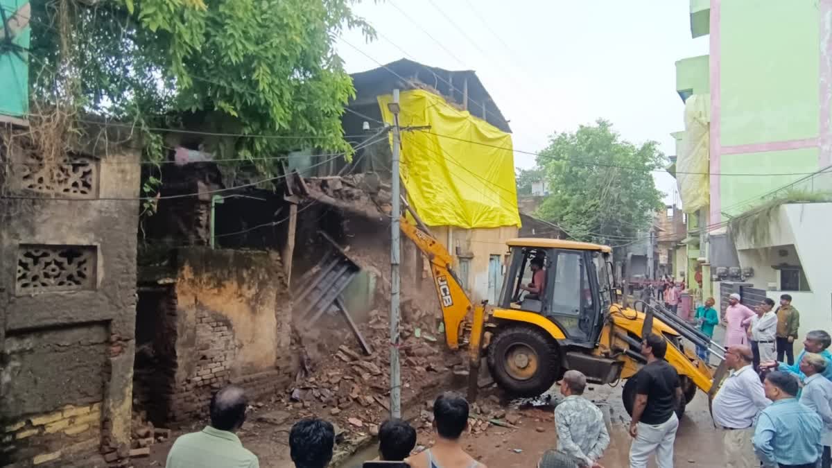 BURHANPUR BULLDOZER ACTION