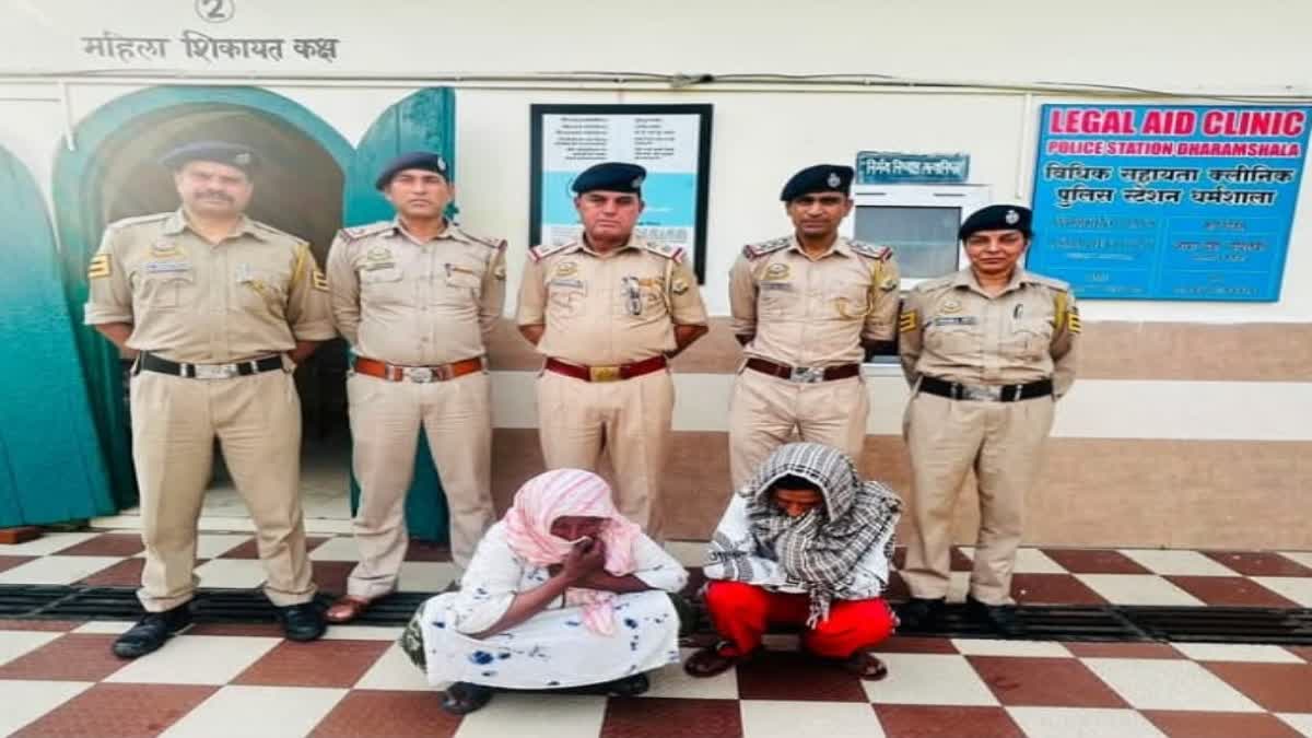 पुलिस गिरफ्तर में दोनों आरोपी