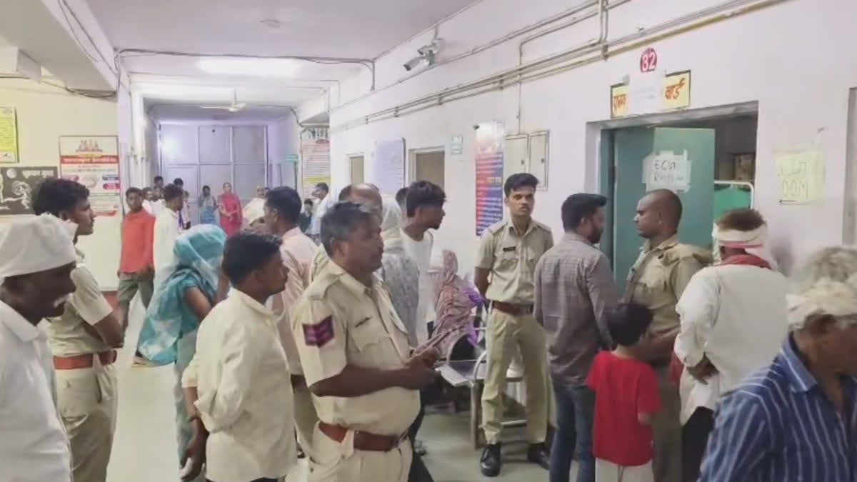 Family and police at Dungarpur hospital