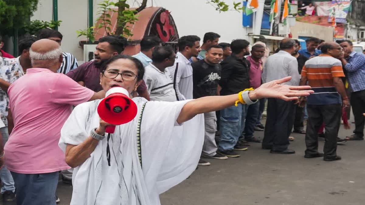 Mamata Alleges Law And Order Collapse In Bengal, Accuses Police Of Serving BJP, Defying High Court Orders