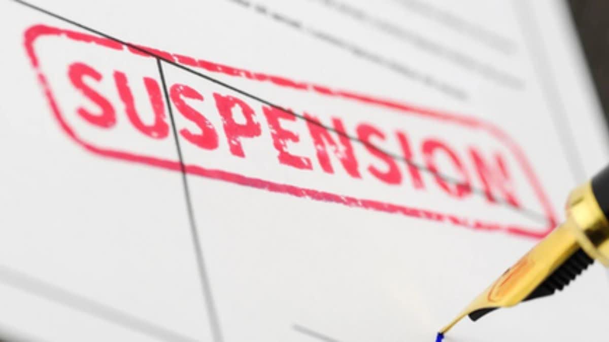 گاندربل میں چار سرکاری اساتذہ کو  فوری اثر سے معطل کر دیا گیا