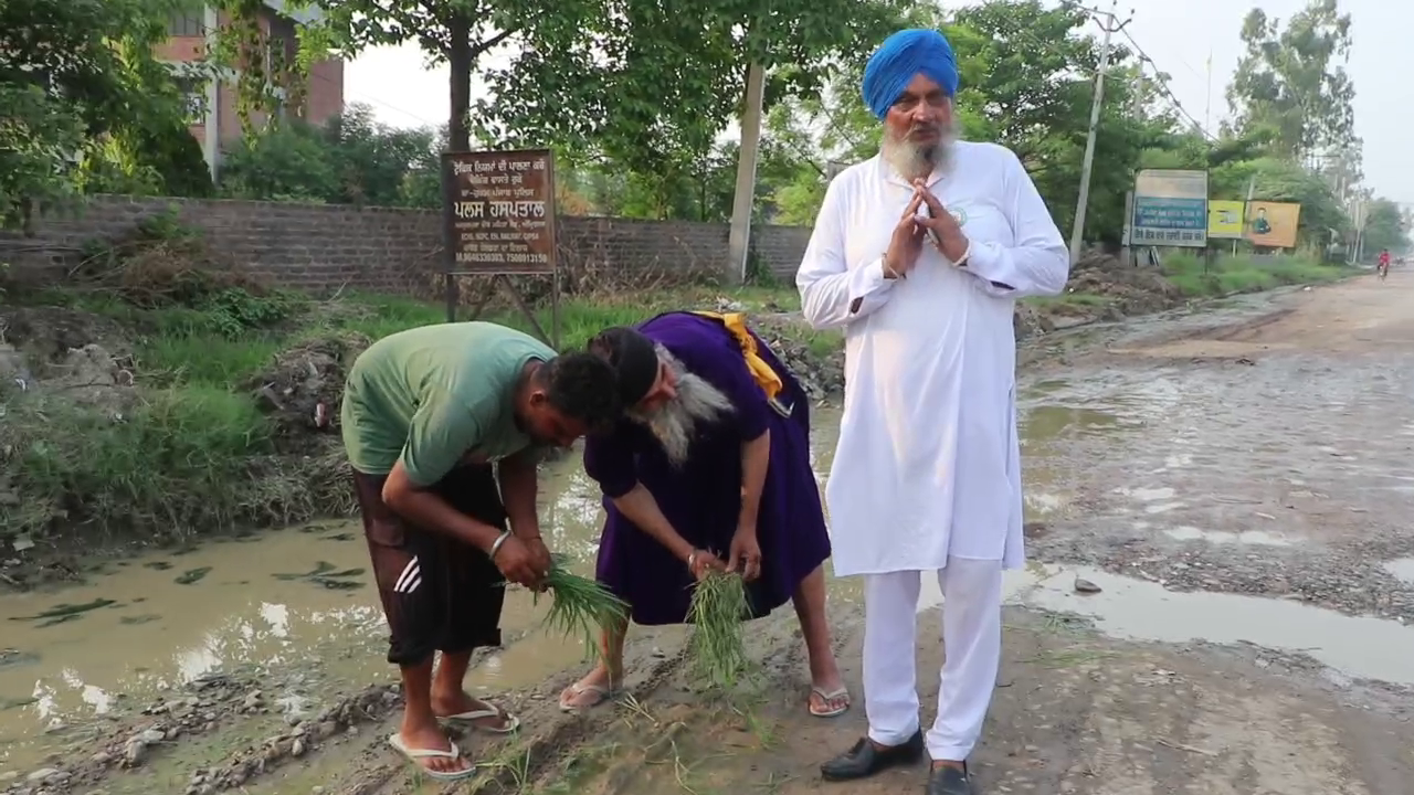 Taran taran bhikhiwind NH 354 bad condition
