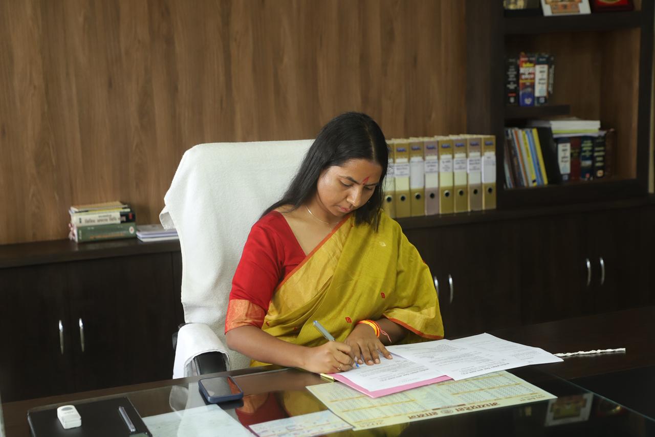 AGAR MALWA COLLECTOR PREETI YADAV