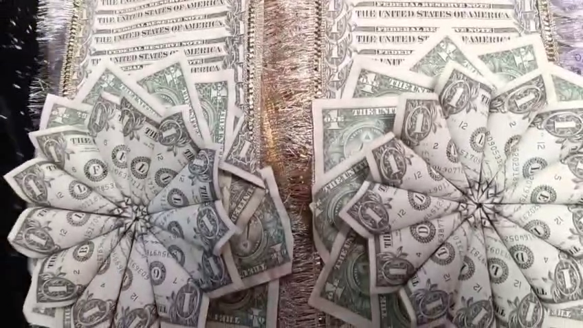 unique-wedding-in-haryana-groom-wore-dollars-garland-in-jind