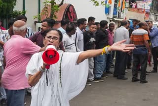 Mamata Alleges Law And Order Collapse In Bengal, Accuses Police Of Serving BJP, Defying High Court Orders