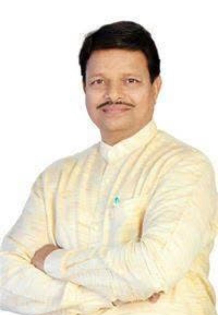 Police on Wednesday arrested Shiv Sena corporator Ramesh Sukrya Mhatre for allegedly assaulting doctors, nurses and other healthcare staff at Kalyan-Dombivli Municipal Corporation’s (KDMC) Hospital in Dombivli.