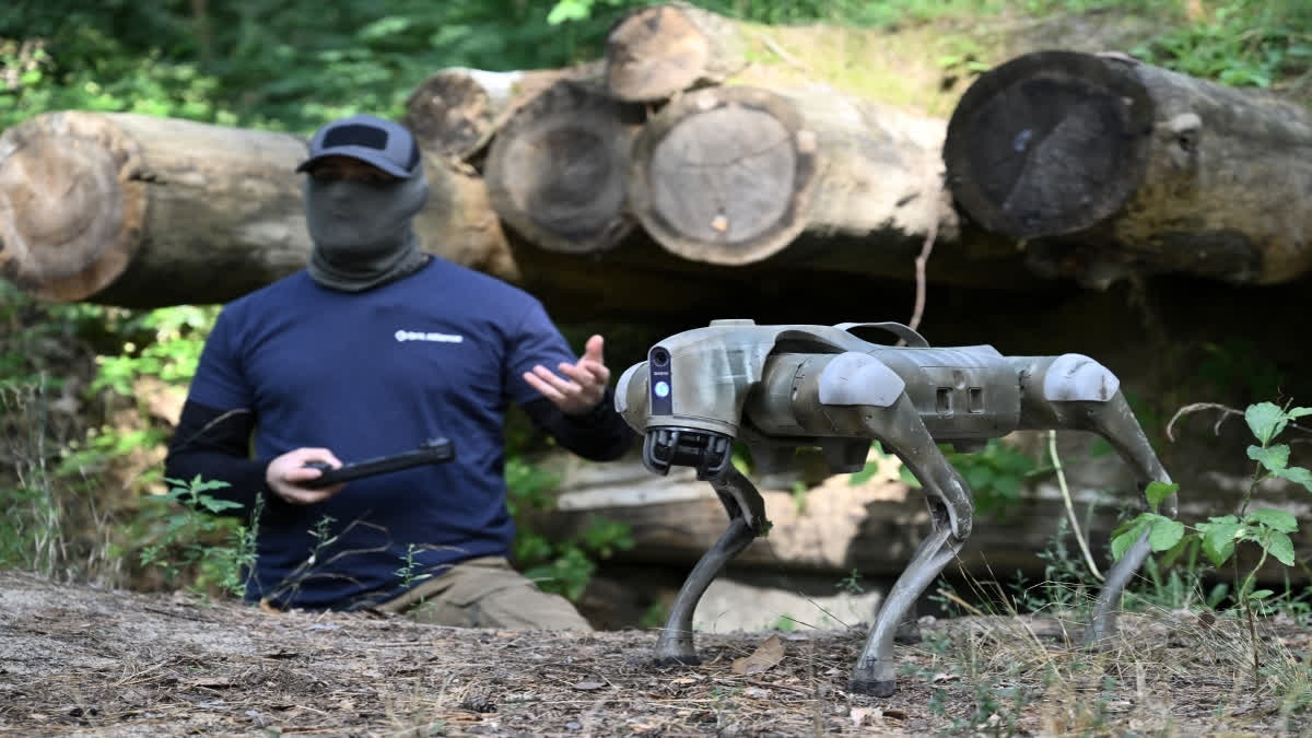 Ukraine To Unleash Robot Dogs On Its Front Lines To Spy On Russian Trenches Ukraine To Unleash Robot Dogs On Its Front Lines To Spy On Russian Trenches