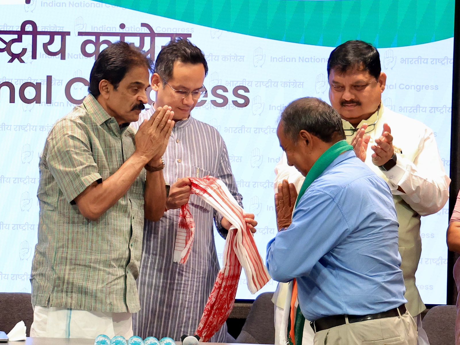 Mansing Rongpi joins Congress