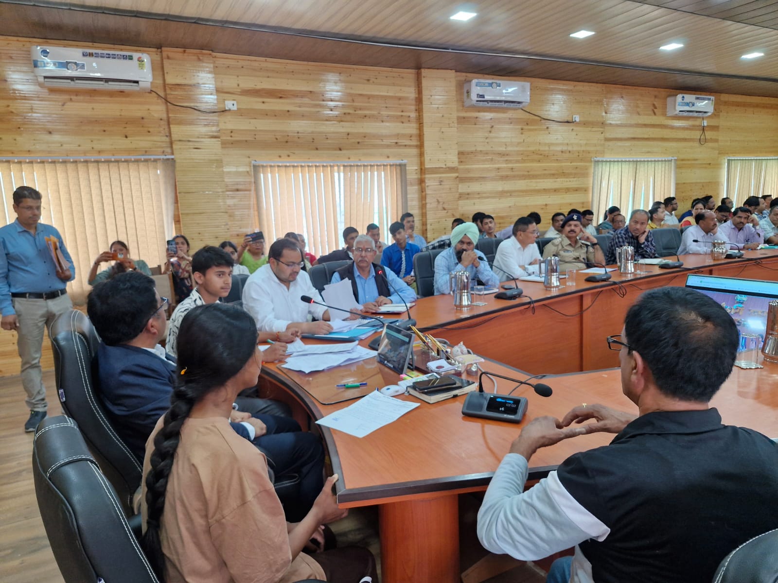 Student Sit DM Chair Pithoragarh