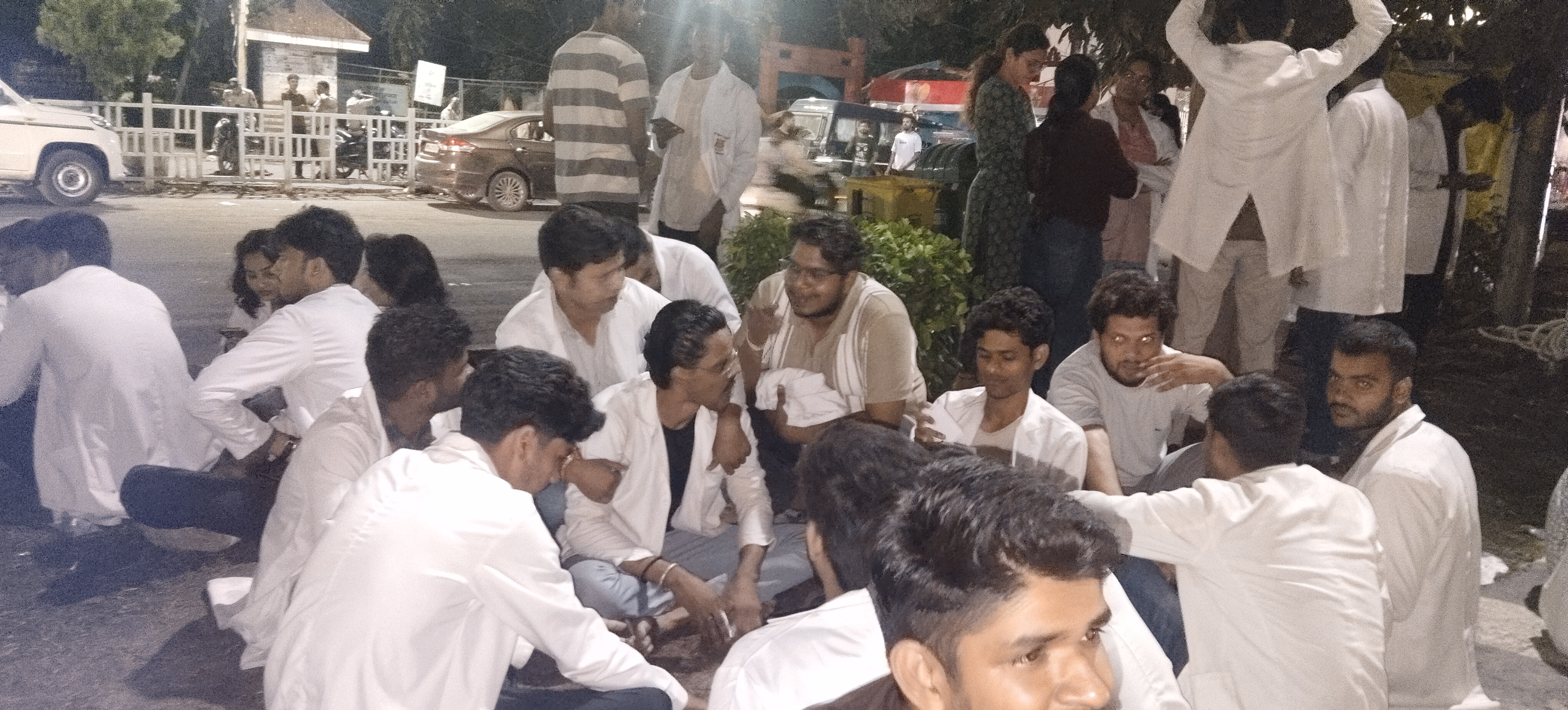 intern doctors protest madhya pradesh