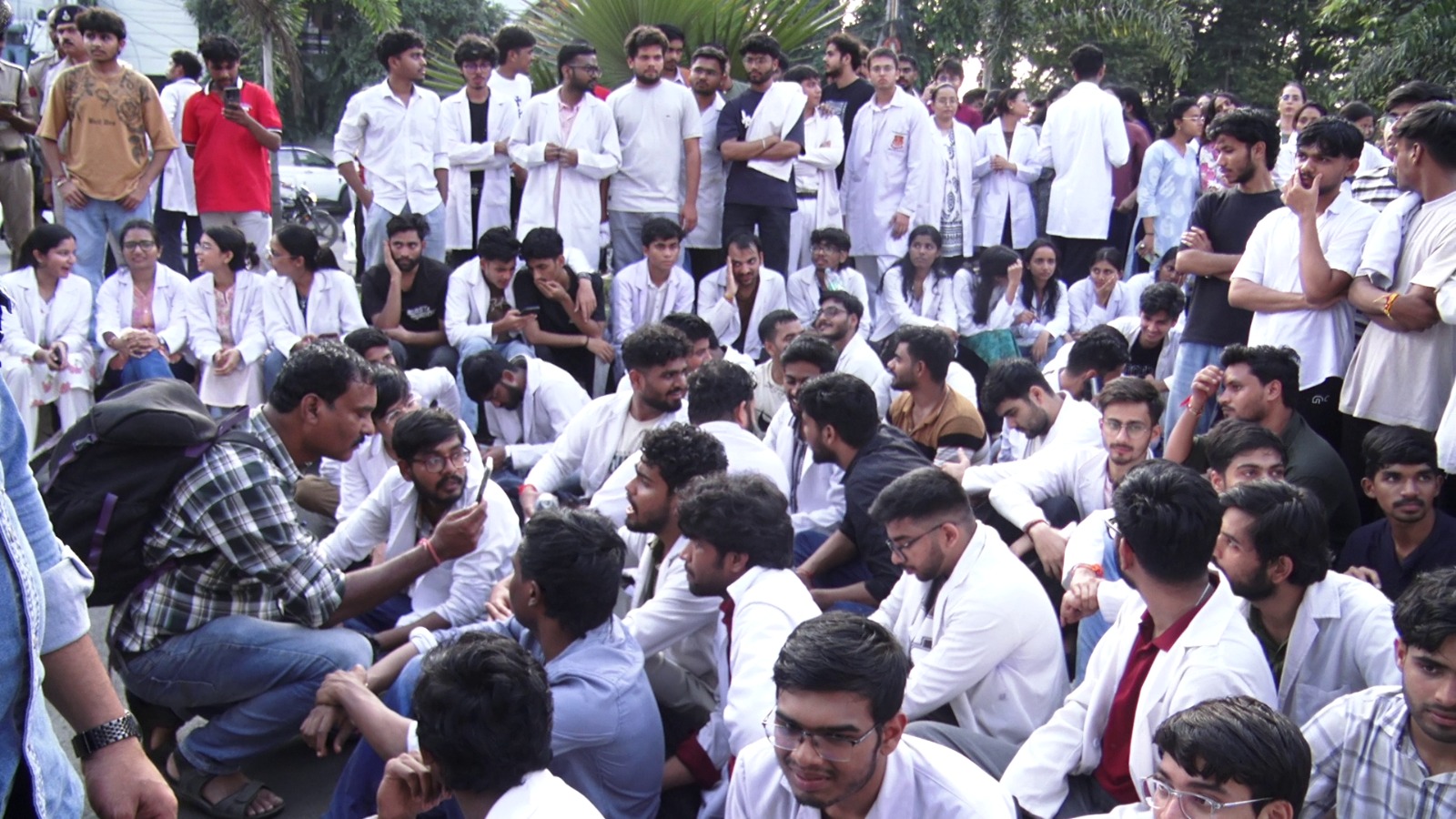intern doctors stipend increase