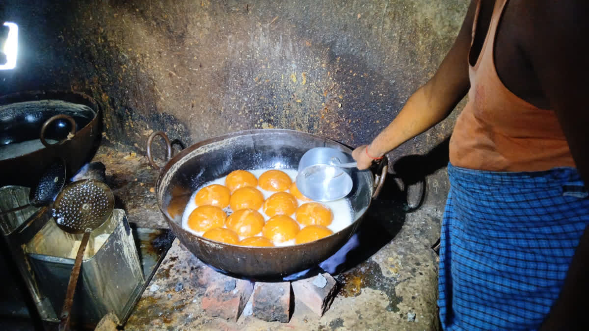 Bihar Elections: Gaya's Galfar Rasgulla Attains Centrestage Amid Poll Fever Bihar Elections: Gaya's Galfar Rasgulla Attains Centrestage Amid Poll Fever