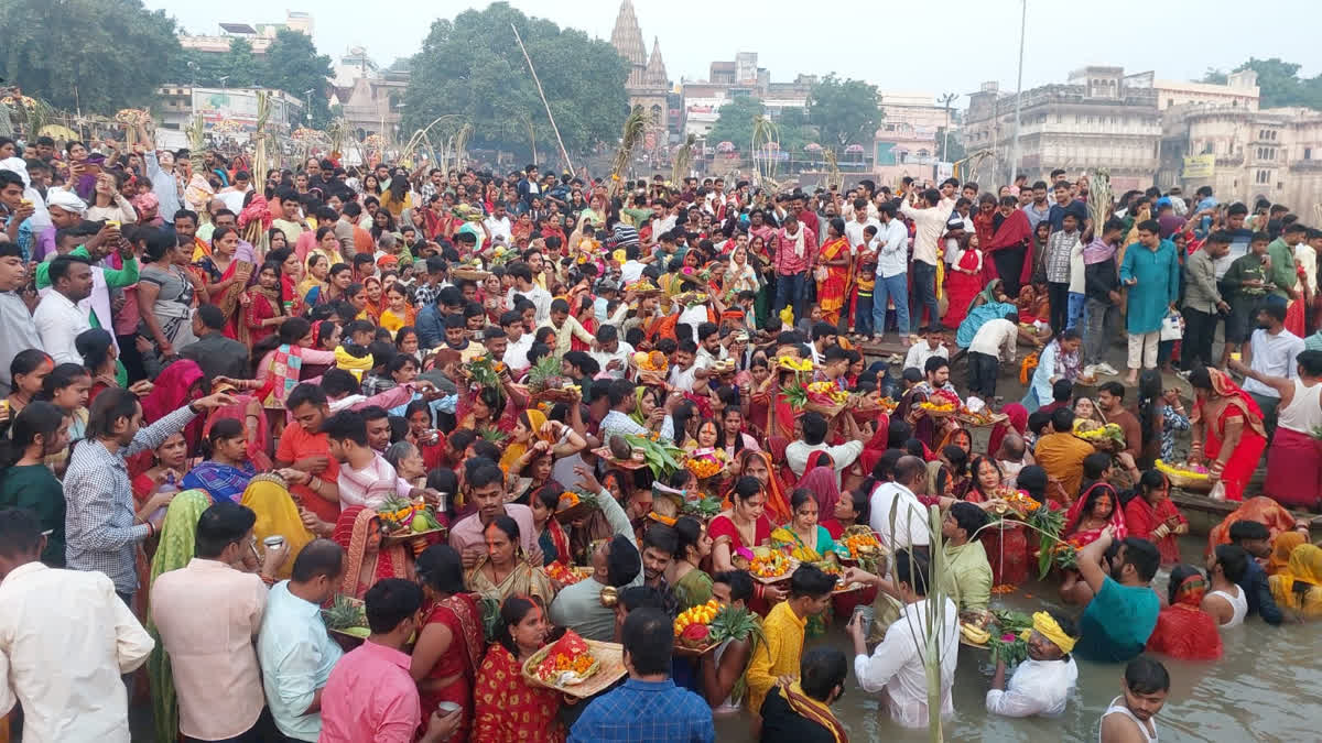 Chhath Puja 2024: A Vibrant Celebration Of Faith, Devotion And Cultural Heritage In UP A Reverent Celebration Of Devotion And Resilience Across Uttar Pradesh