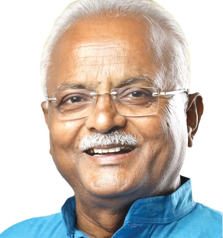 maynaguri municipality chairman change