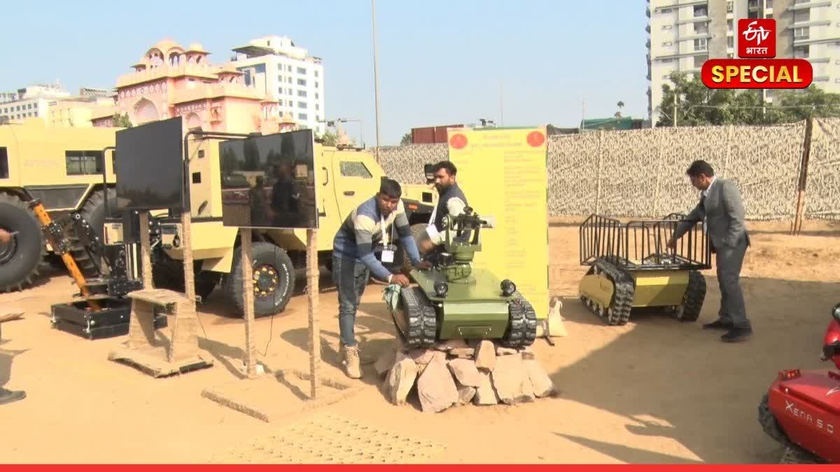 जयपुर में नो योर आर्मी प्रदर्शनी