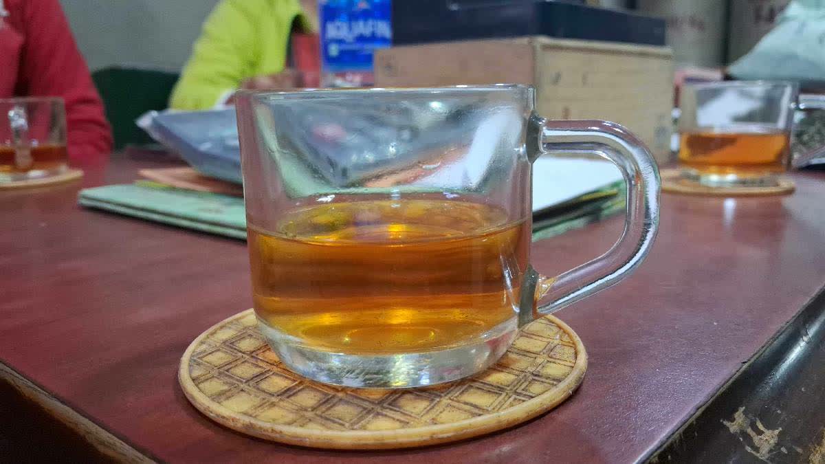 Kolkata's 98-Yr-Old 'New Orphan Tea' Shop Named By Tagore Stands Unique With Its Exotic Varieties