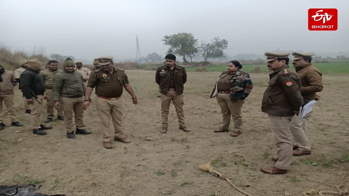 सिर की तलाश में जुटी पुलिस.