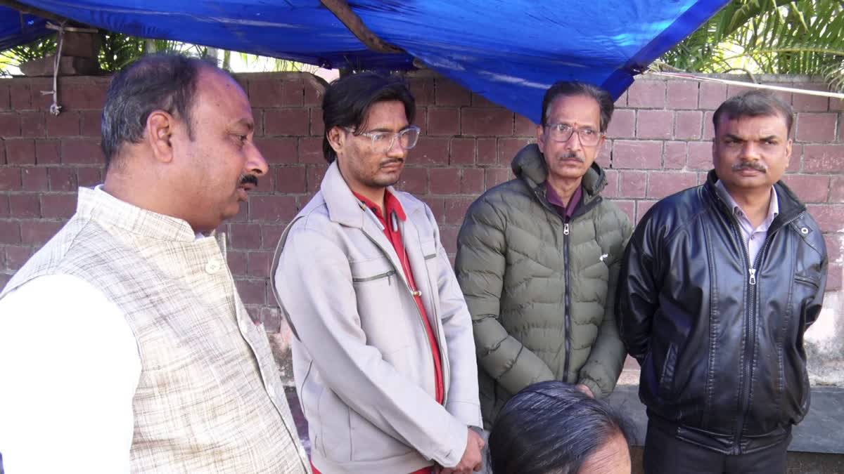 MP CONTRACT EMPLOYEES