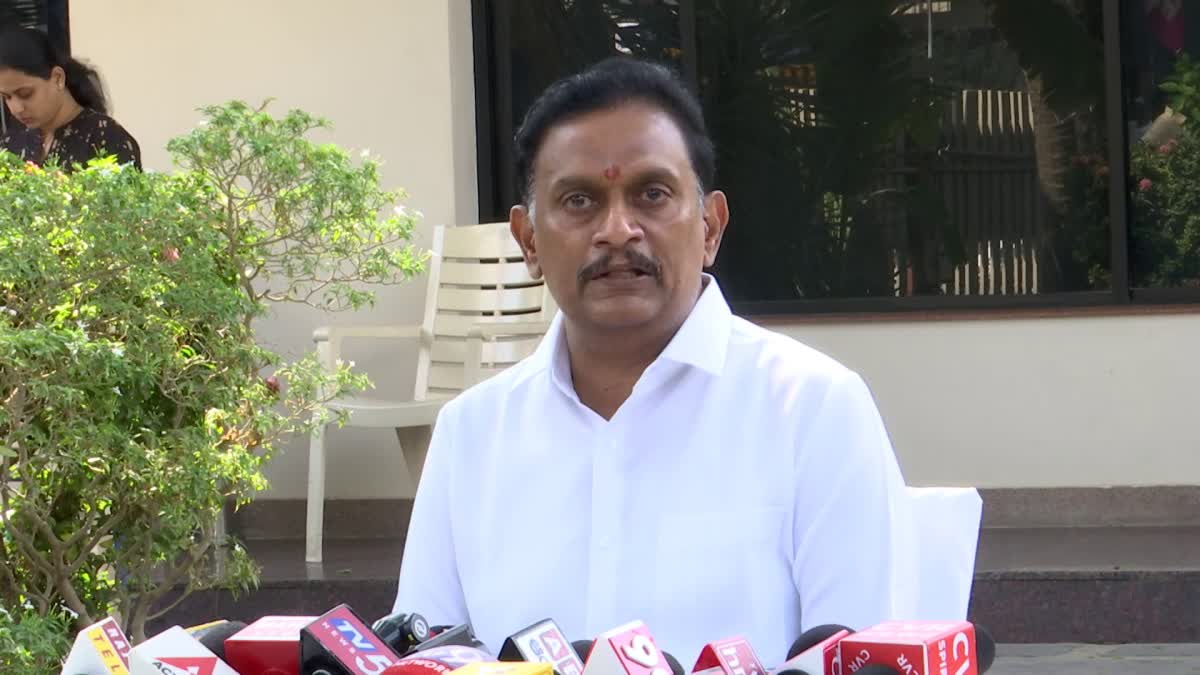 MP Kesineni Chinni Fires on YS Jagan
