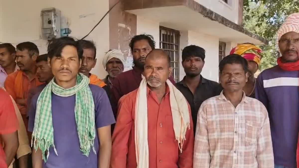 arbitrariness in amount of PM Aawaas