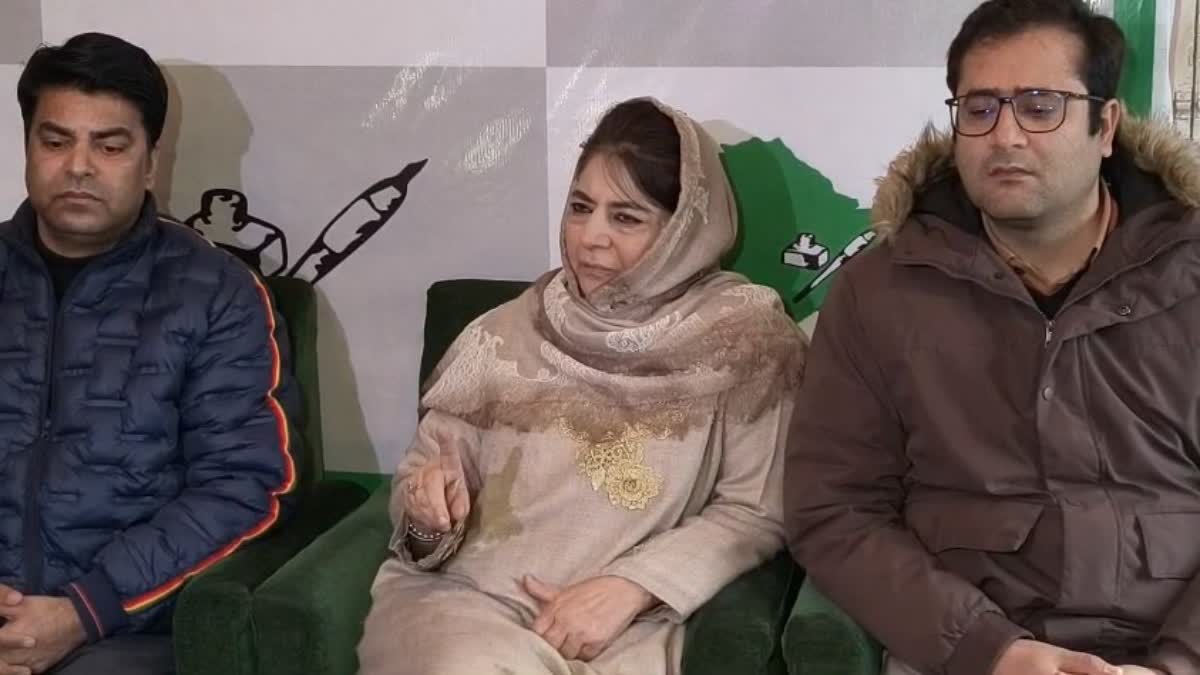 جموں و کشمیر کو مذہبی خطوط پر تقسیم کرنا دو قومی نظریہ کی توثیق ہوگا: محبوبہ مفتی