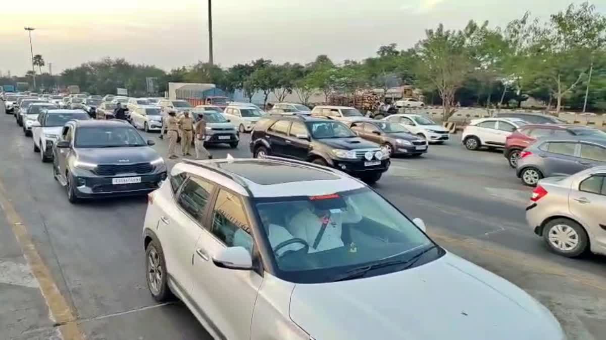 SANKRANTI RUSH AT VIJAYAWADA NH