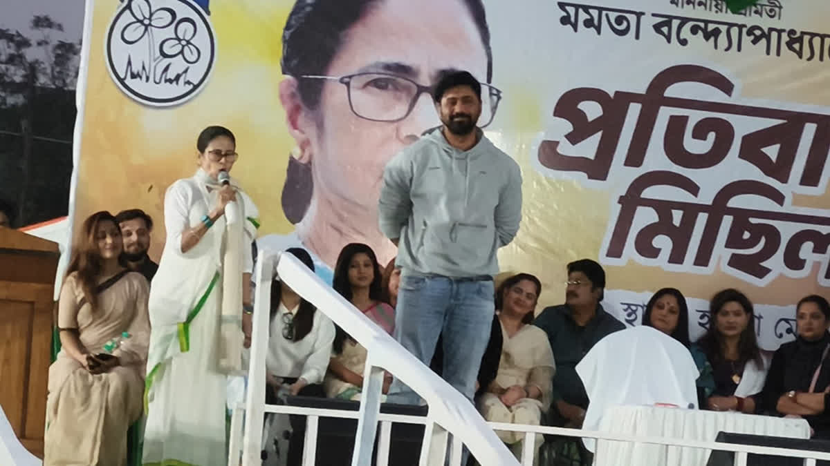 Alleging 'over-activity' by central agencies and selective removal of names from the voter list by the Enforcement Directorate (ED), Trinamool Congress supremo and West Bengal Chief Minister Mamata Banerjee directly called for a confrontation in New Delhi.