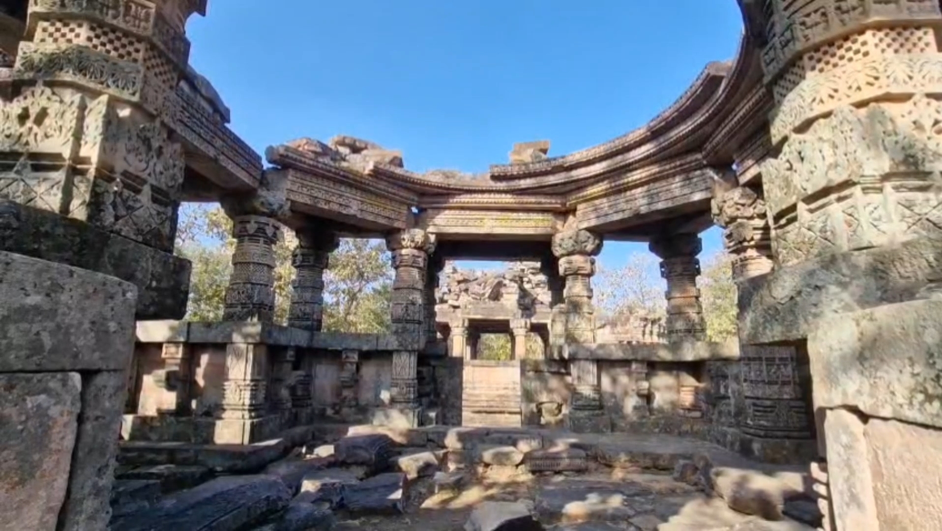 Ajaygarh Fort falling into ruin