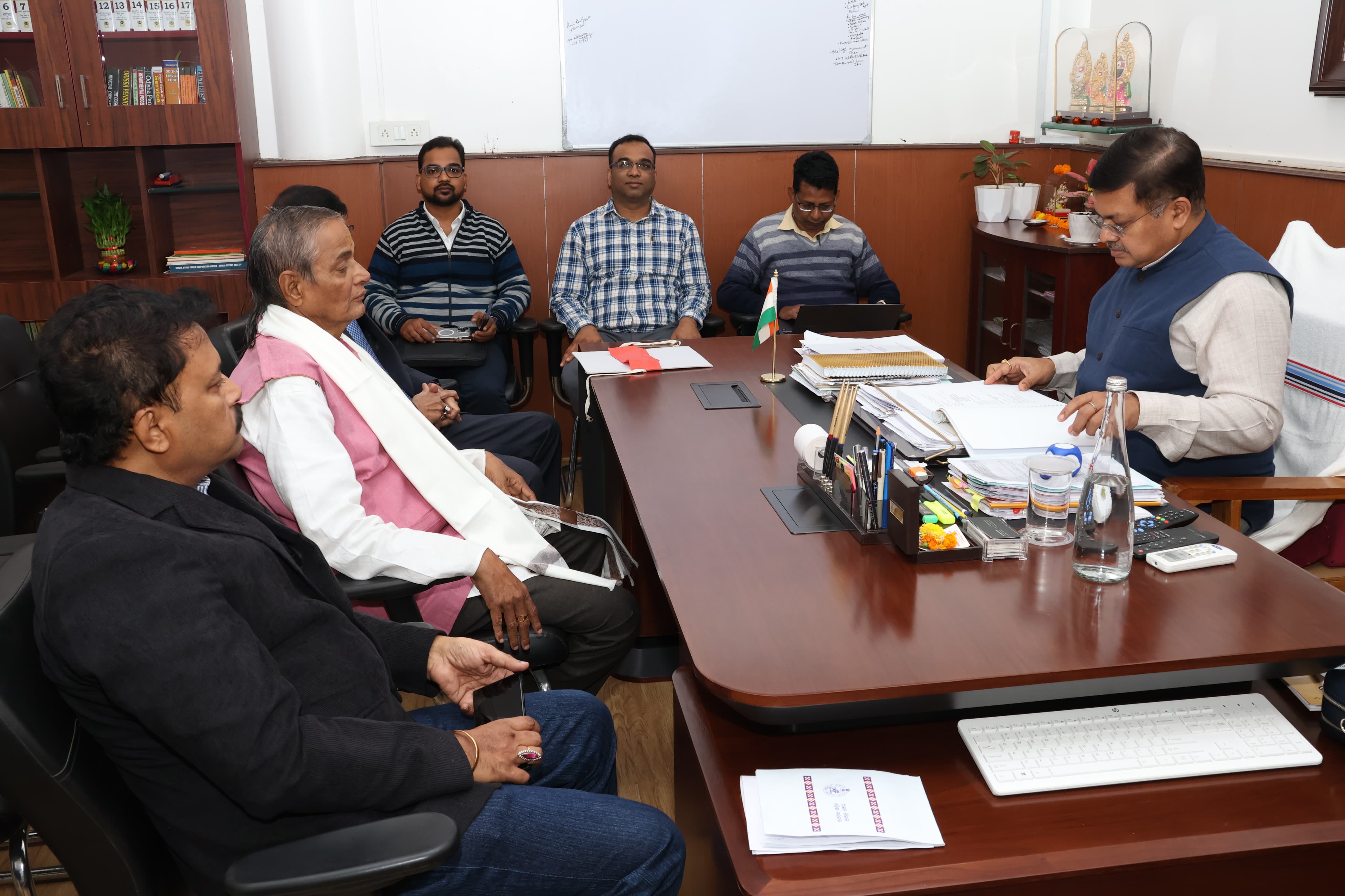 ମୁଖ୍ୟମନ୍ତ୍ରୀଙ୍କ ନିର୍ଦ୍ଦେଶରେ ମନ୍ଦିରର ରେକର୍ଡ ଅଫ୍ ରାଇଟସ୍ ର ଅନୁଧ୍ୟାନ ଓ ବିଶ୍ଳେଷଣ କରିବା ପାଇଁ ଗଠିତ ହୋଇଥିଲା ଦୁଇ ଜଣିଆ କମିଟି ।