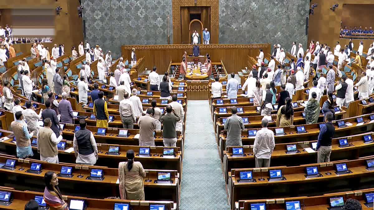 विपक्ष का ईरान युद्ध पर चर्चा की मांग को लेकर हंगामा, अविश्वास प्रस्ताव पर  शुरू नहीं हो सकी बहस