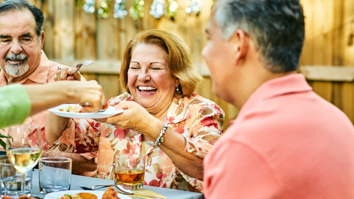 There are practical ways of practicing mindful eating  (Representational Image)