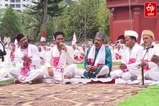 Nearly a thousand Hindu-Muslim artists perform jikir at Kalakshetra