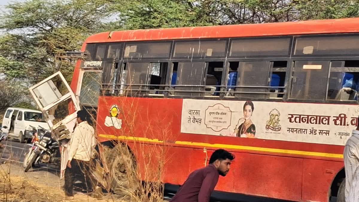 st bus car accident Jalgaon