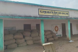 Government schools and several buildings turned into illegal Bidi leaf warehouses in Palamu