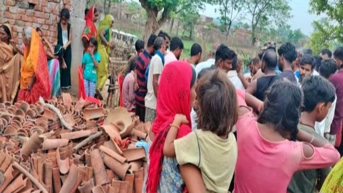 woman threw her daughter into well