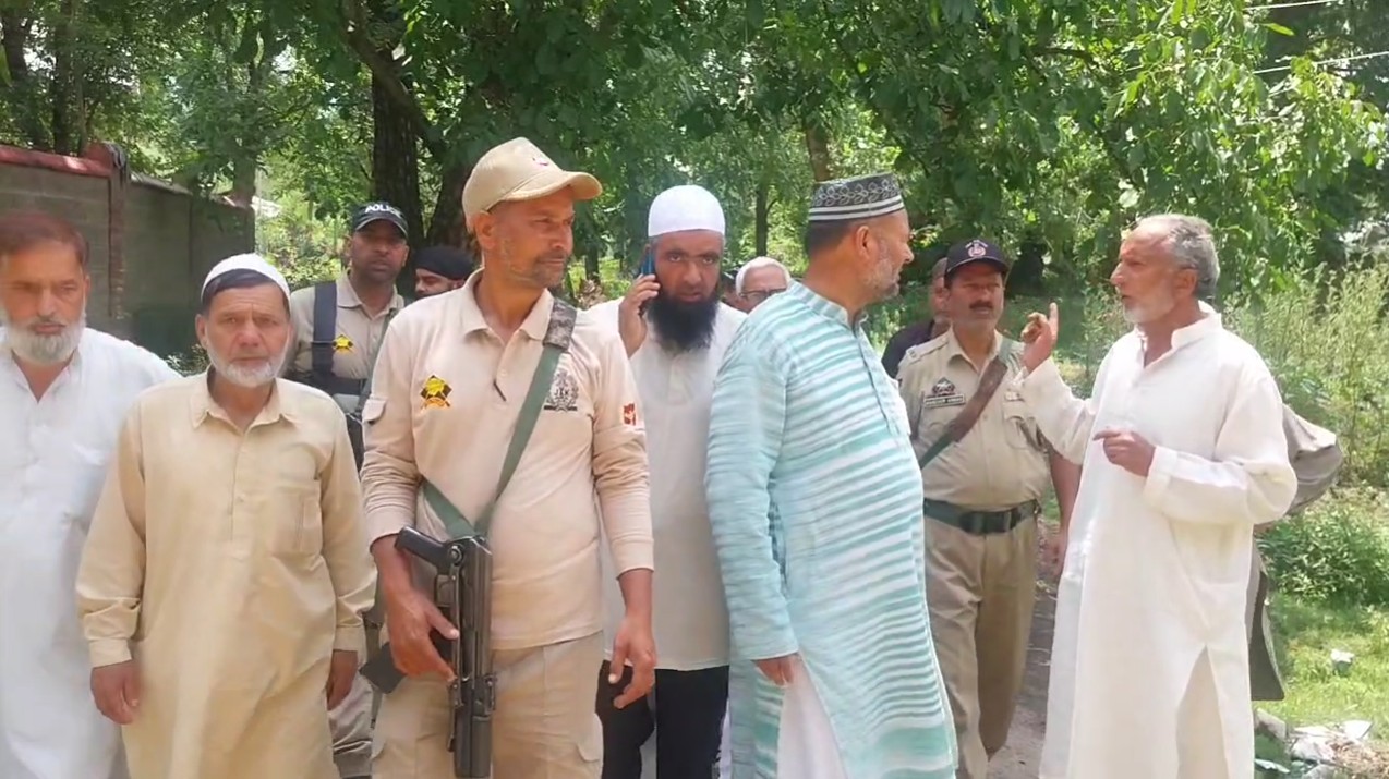 MLA Tral says CDF is of Public and will spend as per their will Urdu News