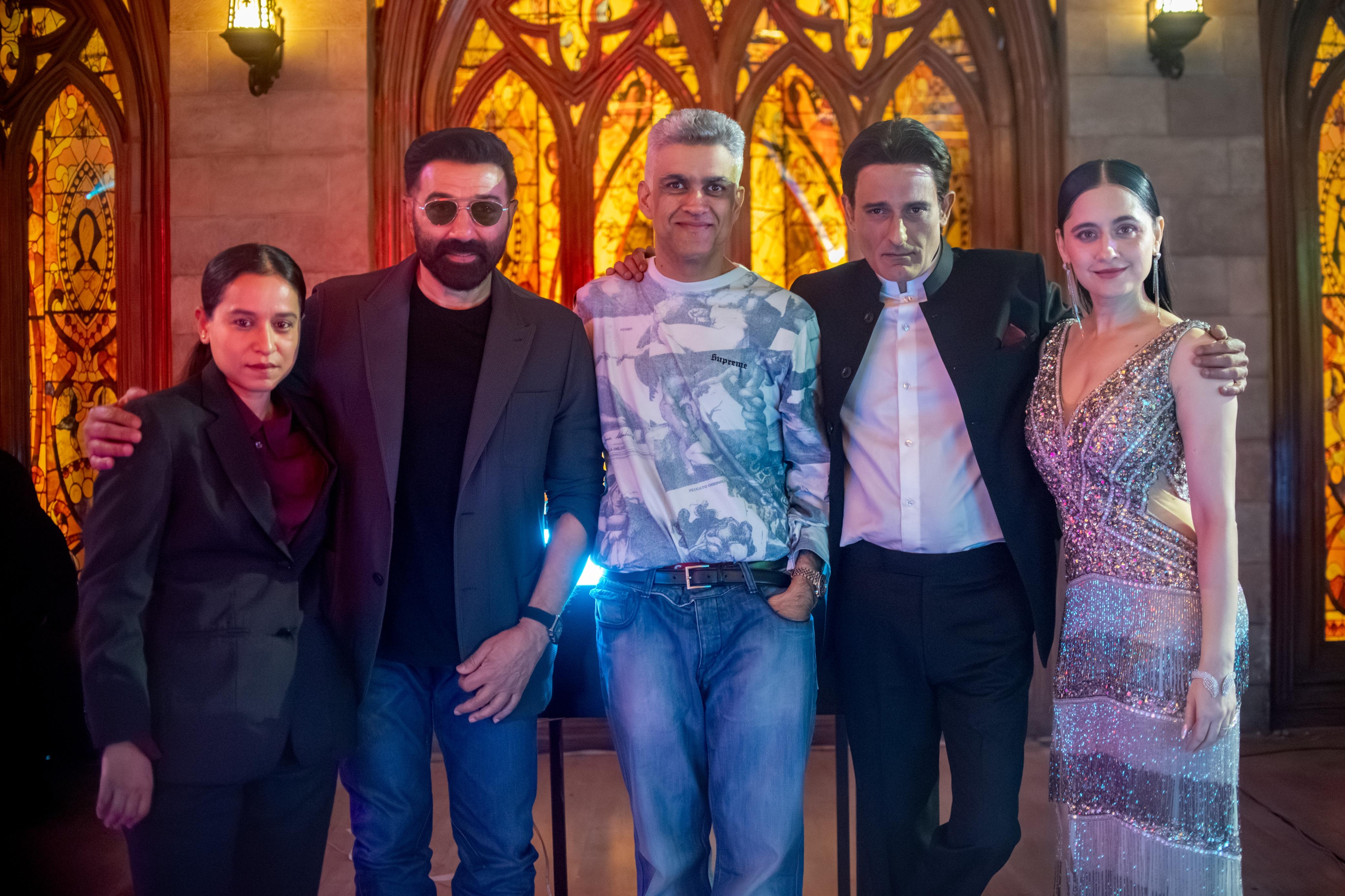 Sunny Deol with team Ikka